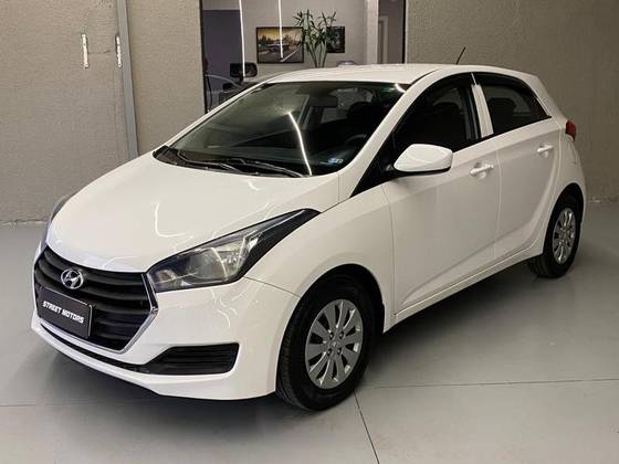 HYUNDAI HB20 1.0 COMFORT 12V FLEX 4P MANUAL HYUNDAI HB20 1.0 COMFORT 12V FLEX 4P MANUAL